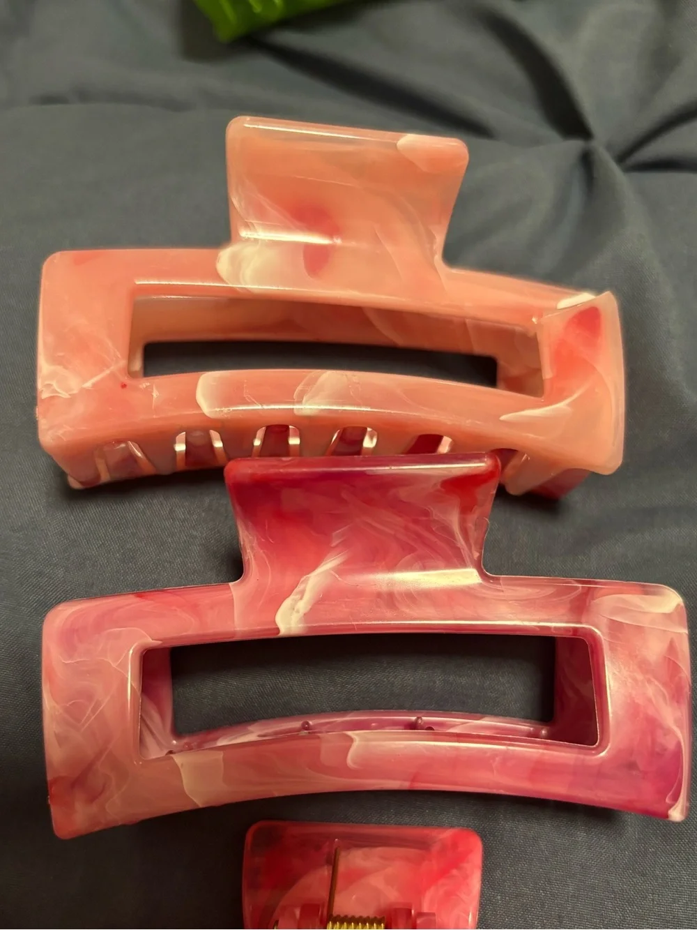 Marbled Pink Resin Hair Claw Clip - Set of 4